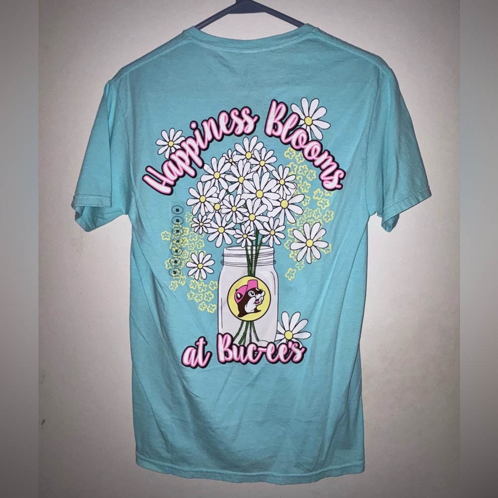 Buc-ees shirt
